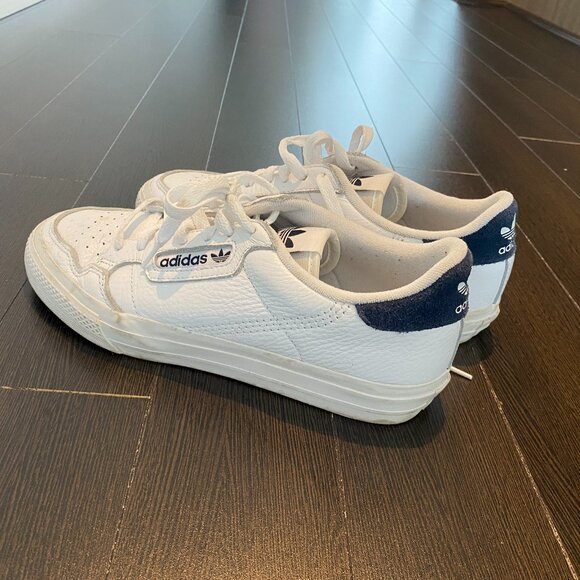 Men's Adidas White/Blue Sneakers EUC - Picture 7 of 7